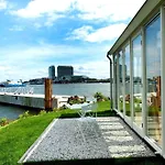 The Panorama Nocleg ze śniadaniem 4*