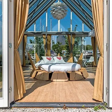 The Panorama Couette-café 4*